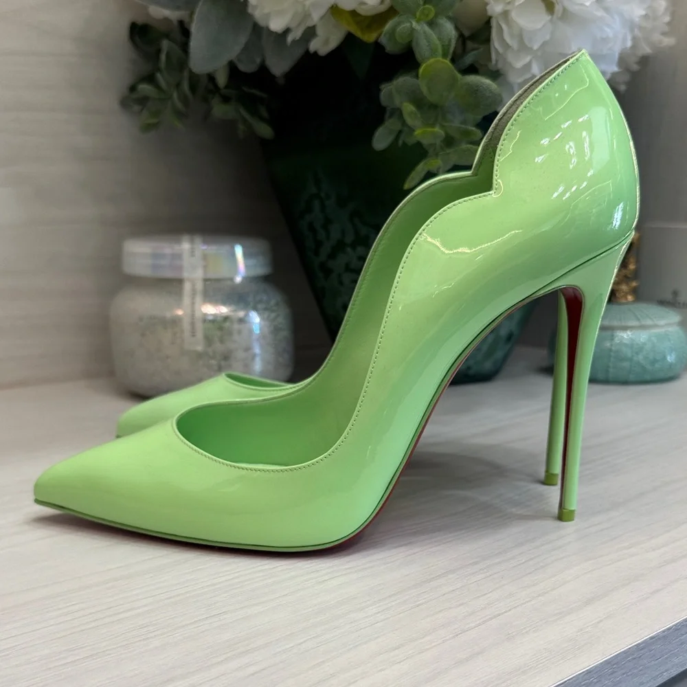 NWT Christian Louboutin Lime Green Scalloped Heels (Size 41 / US 11) - Picture 8 of 10